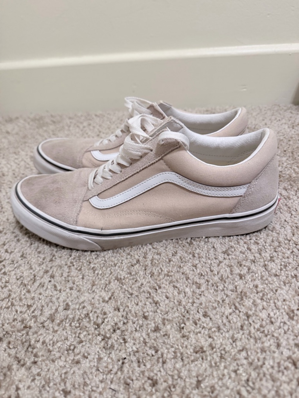 Vans Old Skool Low Top Sneakers in Cream and White